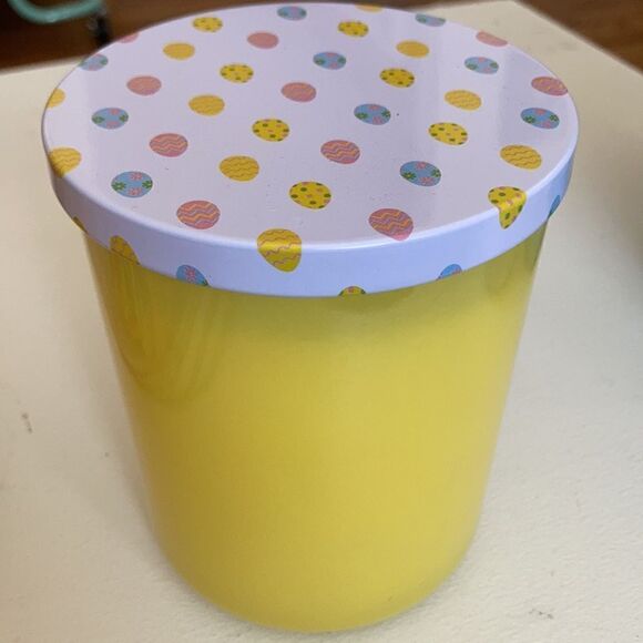 DW Home Hand Poured Candle Easter Egg Hunt - Picture 2 of 5